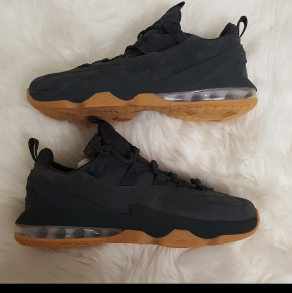 LeBron 13's low top - Picture 5 of 8